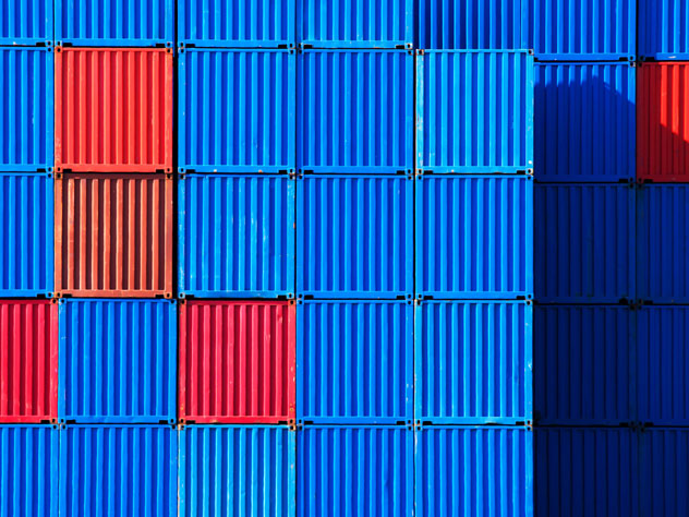Бродски транспорт на цели контејнери - KN Pledge